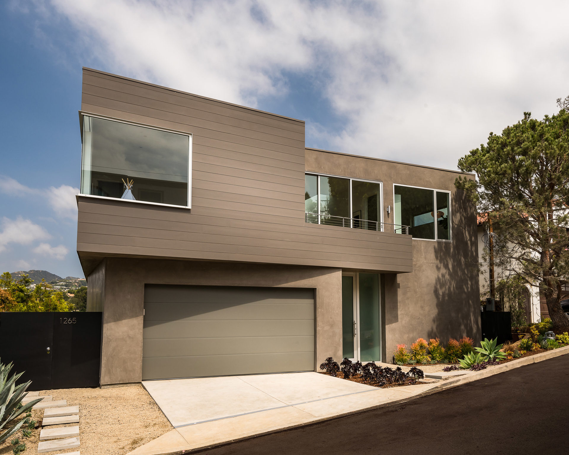 Pacific Palisades Residence II